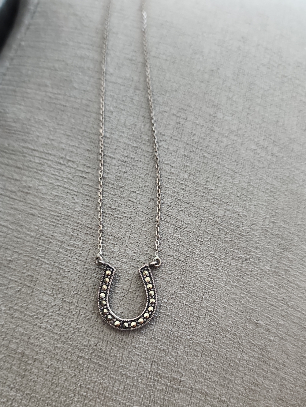 Horseshoe Pendant Necklace - Silver Tone